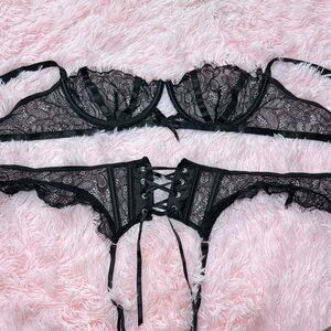 Fashion Nova Black Lace Bra Set